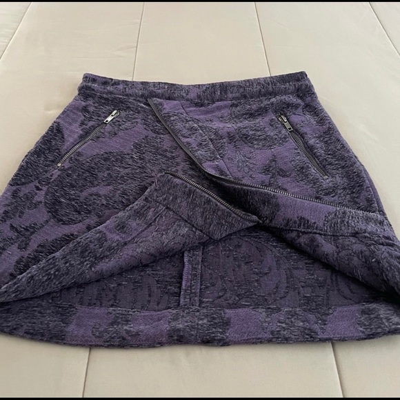 UO Joan Asymmetrical Mini Skirt - Picture 6 of 12